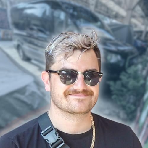 Page de couverture de Of Virtue - BUS INVADERS Ep. 2133