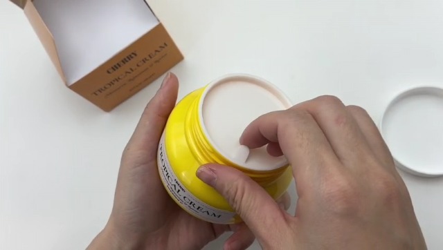 Amazon.com: Cherry Tropical Moisturizing Cream ― Best Moisturizer