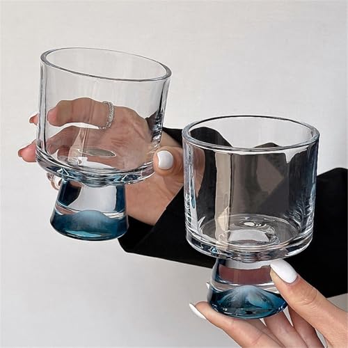 Vasos de postre de vidrio de alta transparencia y diseño con pie para una mesa sofisticada 7