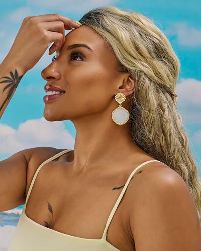 LILIE&WHITE Gold Shell Earrings Chic Summer Beach Seashell Earrings Gold Triangle Dangle Earring For Women Fashion Geometric Earring Jewelry2