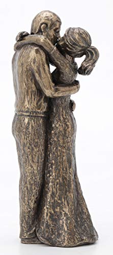 Escultura de amor JFSM INC pareja besándose 7.75 in miniatura 7