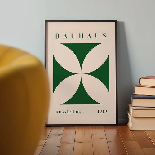 Tableau Bauhaus vert fleur pour réveiller un mur blanc sans surcharger l'espace