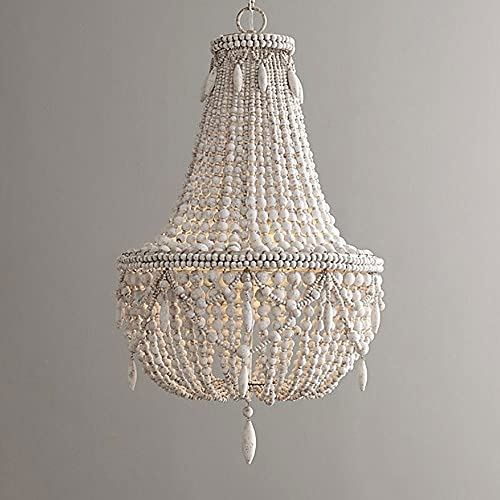 Lustre suspendu perles de bois pour corriger l'éclairage de cuisine sombre