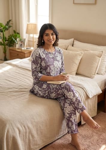 Image of Women's Pure Cotton Printed Night Suit,Top and Relaxed Pajama Set, Stylish Sleepwear