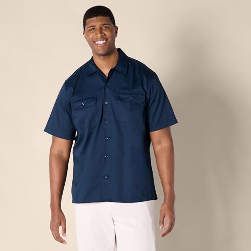 Image of Amazon Essentials Men's Relaxed-Fit Stain and Wrinkle-Resistant Short-Sleeve Work Shirts