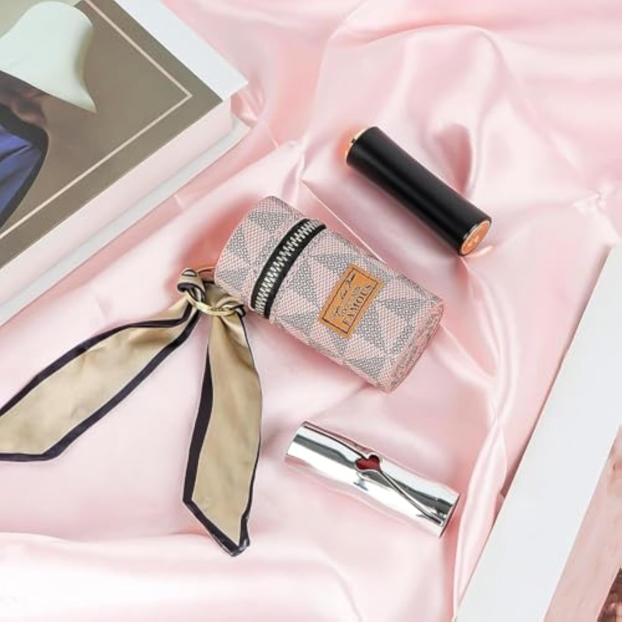 Trendy Lipstick Case Makeup Storage Bag