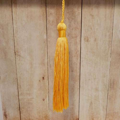 Borla de Seda Amarilla 15cm