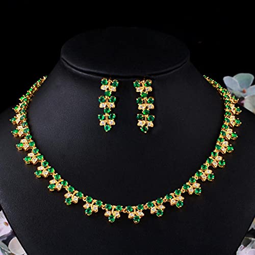 Collier de mariage robe nuptiale jaune pour immortaliser la promesse de votre vie