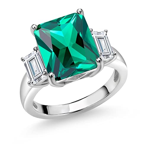 Gem Stone King 6.62 Cttw 925 Sterling Silver Emerald Cut Green Nano Emerald and White Moissanite 3 Stone Ring | 3 Stone Wedding Anniversary Promise Ring For Women | Available In Size 5, 6, 7, 8, 9