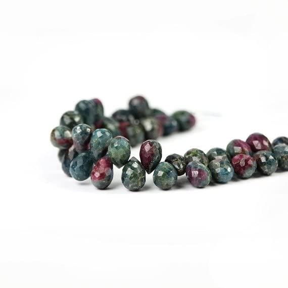 Ruby Zoisite micro faceted teardrop briolettes 7-9 mm pour création de bijoux - 2