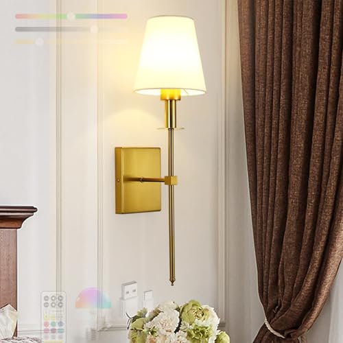 Lámparas de pared con sombra de tela para crear ambientes en tu pasillo