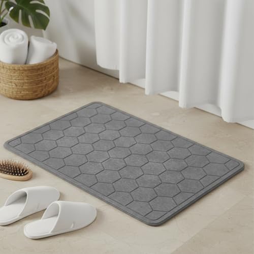 Amazon Basics – Diatomite Stone Bath Mat | 60 L × 39 W × 0.9 H cm | Grey | Engraved Geometric Design | Fast Drying, Super Absorbent | Anti-Slip Base | Indoor Use | Includes Sandpaper