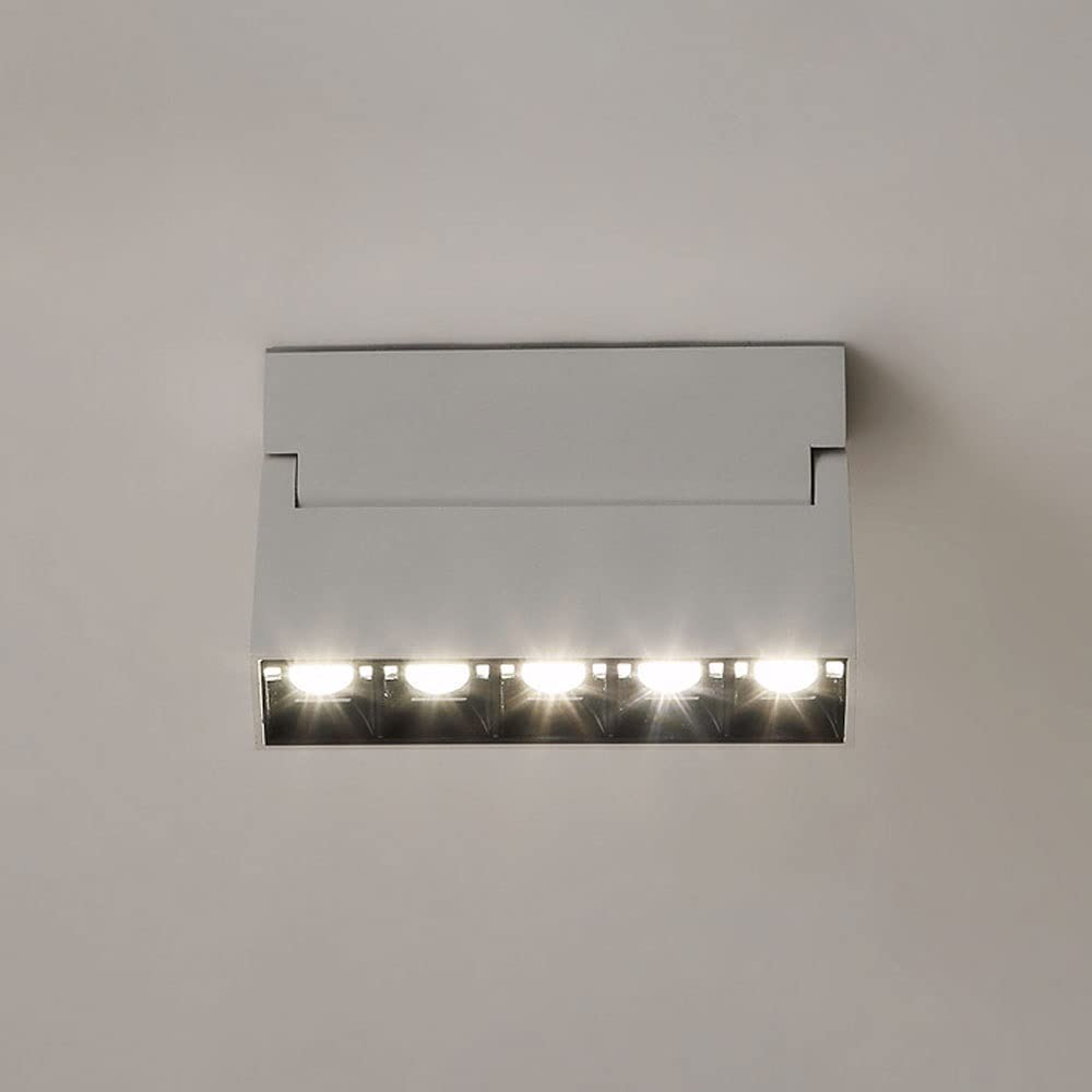 Spot de plafond ajustable pour éclairer les angles sombres de la pièce