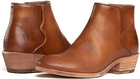 Frye Carson Piping Booties for Women Made from Soft Full-Grain Leather with Signature Western-Inspired Piping Detail and Supple Leather Lining – 4” Shaft Height, Caramel (Avalon Leather) - 8.5M | Image 6