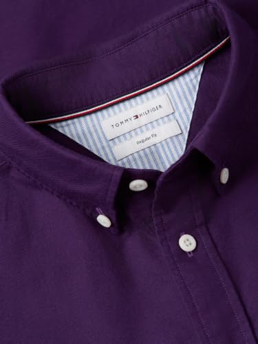 Image of Tommy Hilfiger Men's Long Sleeve Oxford Shirts in Regular Fit, Men's Button Down Shirts, Also Available in Big and Tall