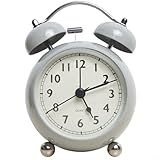Construcción de metal de larga duración: construido con un cuerpo de metal sólido y superficies resistentes a los arañazos, este reloj despertador resiste el uso diario y mantiene la integridad mientras añade un encanto retro vintage a la decoración de tu dormitorio o dormitorio