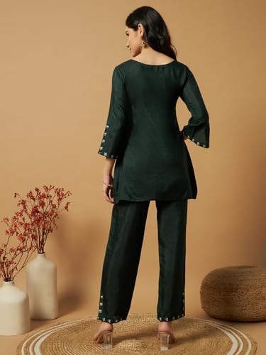 Image of Women Printed 2-Piece Silkblend Kurta & Pants Set