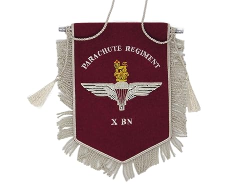 Fanions du régiment de parachutistes 10 d'exception avec insigne historique militaire