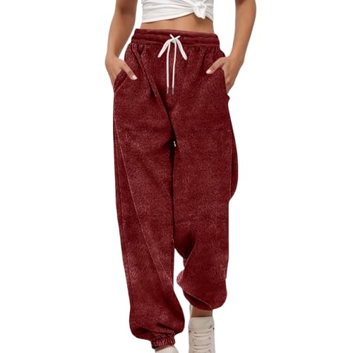 Pantalon de jogging femme avec poignets élastiques fini le bas qui traîne en extérieur