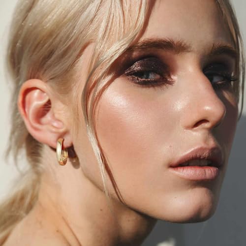 GIORGIA GIBBS 14K Gold Hoop Earrings for Women Trendy Gold Earrings Polished Chunky Hoop Earring Classic Dainty Earring Hoops 20MM, 30 MM3