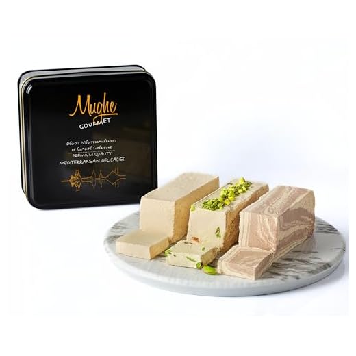 Halva assorterad elegant presentförpackning i burk 850 g - Tahini Halvah Variety Pistasch, Marmorchoklad, Vanilj - Flakig turkisk Halawa Vegansk Sesampasta - Halal, Parve, Glutenfri, Mejerifri, MUGHE GOURMET