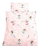 Die märchenhafte Puppenbettwäsche mit Elfen-Motiven verschönert das Kinderzimmer auf magische und fantasievolle Weise, Puppenmamis lieben das Elfendesign.