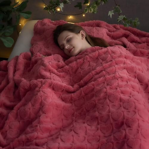 NEWCOSPLAY Super Soft King Blanket Coral Pink Love Premium Silky Flannel Fleece 3D Heart Checkered Lightweight Bed Blanket All Season Use (Coral Pink Love, King(90"x110"))