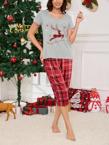 Image of YIJIU Women Soft Comfy Pajamas Cute Cat Short Sleeve Capri Pants PJS Set