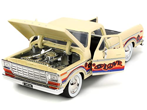 Modelo a escala 1:24 Ford F-150 Pickup 1979 crema miniatura 2