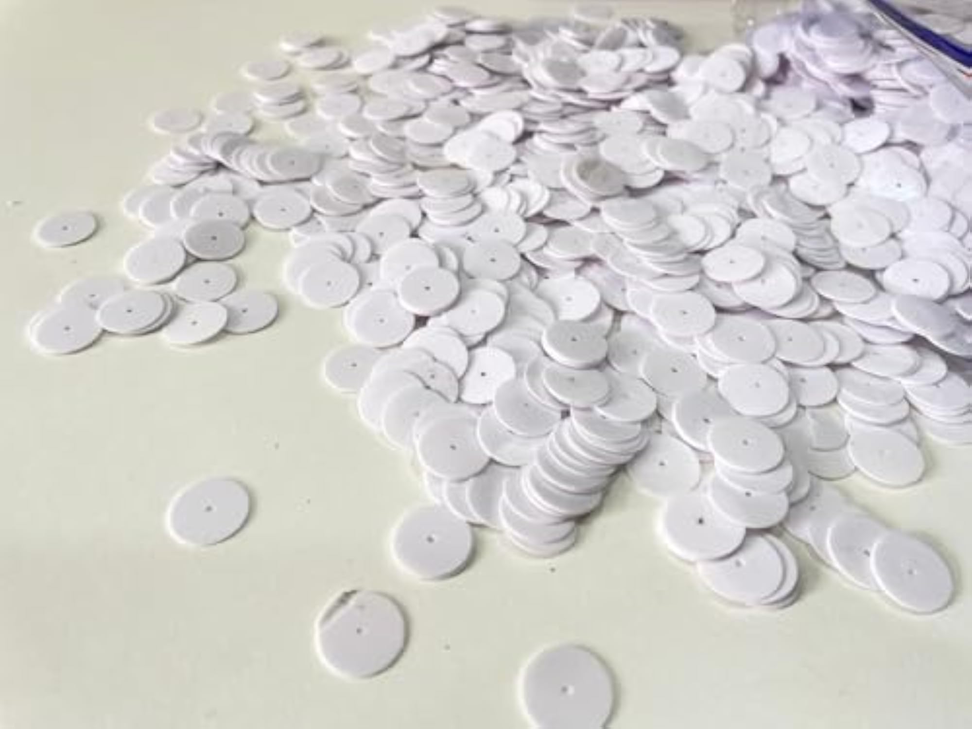 White Round Flat Center Hole Sequins for Crafting