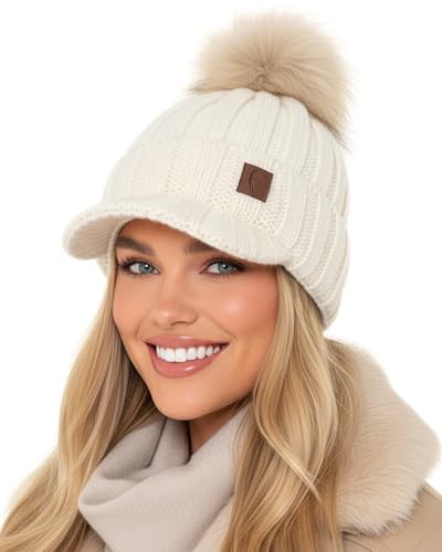 Baesics Wintermütze Weiß Cap Style Damen Herren – Gefütterte Bommelmütze mit Kunstfell Pompon, Strickmütze Beanie Stil, Made in EU, One Size, Warm & Elastisch mit Fleecefutter