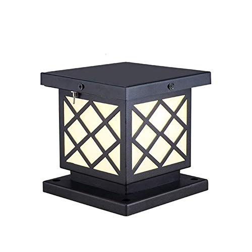 Lampadaires design en aluminium et finitions verre pour grand jardin