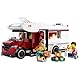 LEGO City Abenteuer-Wohnmobil - Wohnwagen Spielzeug für Jungen und Mädchen ab 6 Jahren - Inkl. 3 Minifiguren und Camping Zubehör - Geschenkidee zum Geburtstag und für die Feiertage 60454