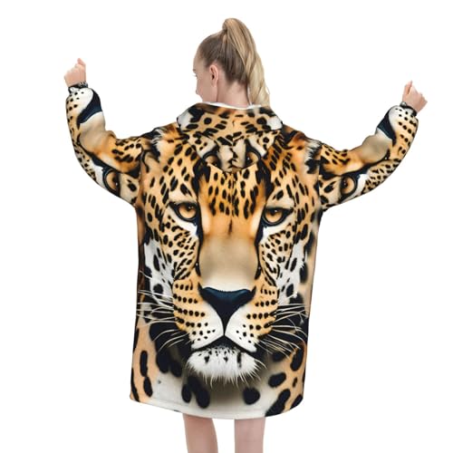 Couverture à capuche imprimé léopard pour des soirées d'hiver cocooning