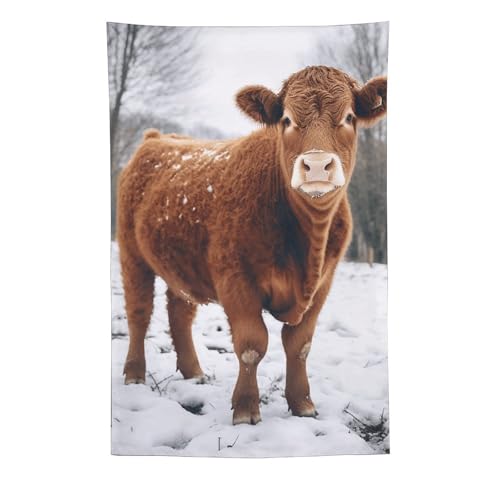 Tapisserie vache dans la neige 152x228 cm pour habiller un grand mur vide