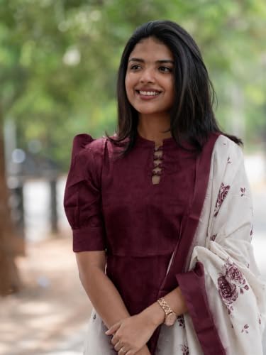 Image of Sun Fashion And Lifestyle Women's Chanderi Straight Stitched Printed Kurti With Printed Organza Dupatta For Women