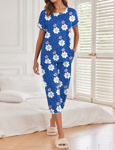 Image of Ekouaer Women's Capri Pajama Sets Print Short Sleeve Sleepwear Top and Capri Pants Soft Loungewear with Pocket