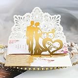 【Exquisites Design】 Hochzeitskarte Wenn Sie die Pop-up-Hochzeitskarte öffnen, erscheinen Braut und Bräutigam mit der Rosenkirche als Hintergrund. Pop Up Karte Hochzeit Die Karte bietet außerdem viel Platz zum Schreiben Ihrer Hochzeitswünsche.