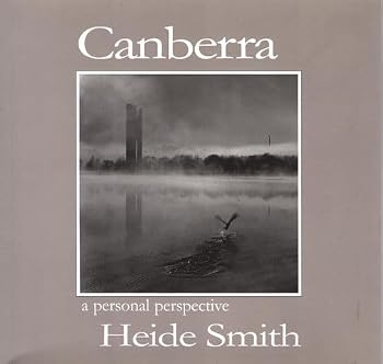 Paperback Canberra: A Personal Perspective Book