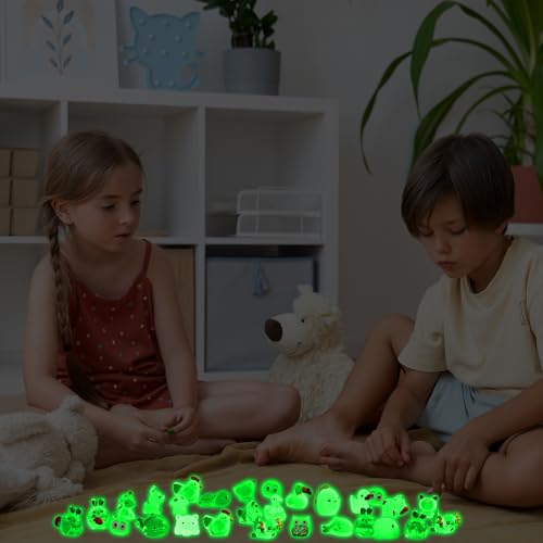 HAOWANWW 140Pcs Leuchtende Mini Harz Tiere Winzige Tiere Mini Enten Eulen Winzige Frösche Dinosaurier Welpe Elefanten Kleine Kaninchen Leuchten im Dunkeln Garten Miniaturen Feen Garten Zubehör