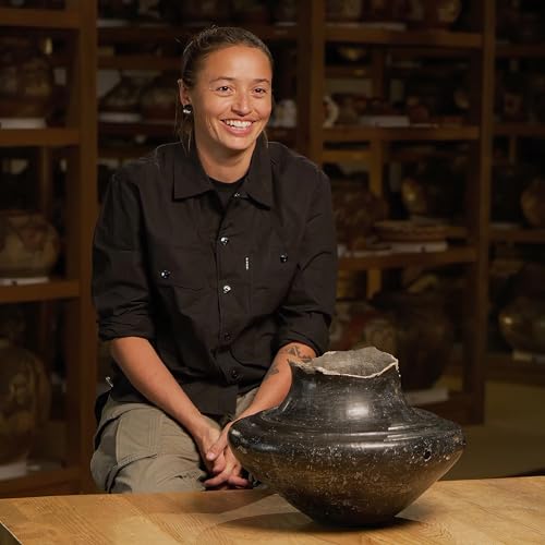 Couverture de Grounded in Clay: Rose B. Simpson