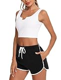 【Diseño de Estilo】El traje deportivo para mujer consta de un chaleco ajustado y pantalones cortos cómodos. El cuello del chaleco deportivo adopta un diseño en forma de V, que es sexy y elegante. Los pantalones cortos tienen cintura elástica + cordón ajustable, dos bolsillos y ambos lados de los pantalones cortos están diseñados hacia adentro para facilitar el deporte.