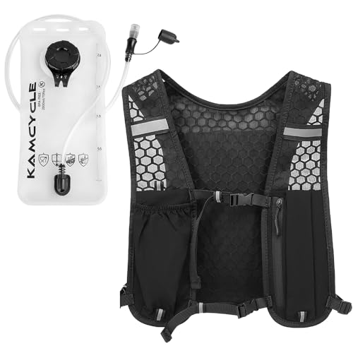 Gilet d'hydratation de course à pied avec sa poche de 2L et veste légère trail