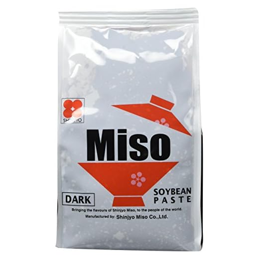 Shinjyo Miso – dunkle Miso-Suppenpaste aus Japan – Ideal zum Kochen von Misosuppe oder zum Würzen von Marinaden und Glasuren für Fleischgerichte – 1 x 500 g
