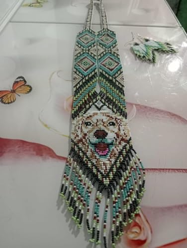 Collar gerdan ucraniano de perro Golden Retriever para lucir en eventos 4
