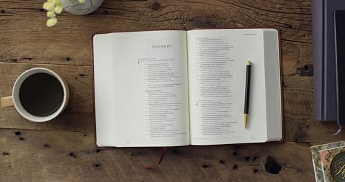 ESV Single Column Journaling Bible (TruTone, Chestnut, Leaves Design): Holy Bible, English Standard Version - image 3
