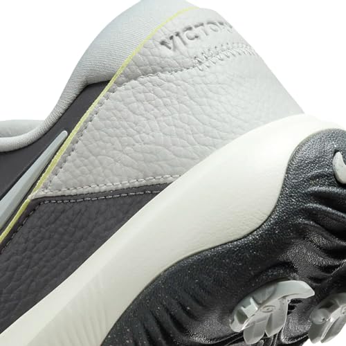 Image of Nike Victory Pro 3 Men's Golf Shoes (Wide) (DX9028-003, Black /Cool Grey /White)