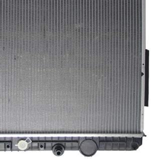 Heavy Duty Radiator Compatible With Freightliner Cascadia FRE91