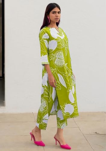 Image of GoSriKi Women's Cotton Blend Straight Printed Kurta with Pant