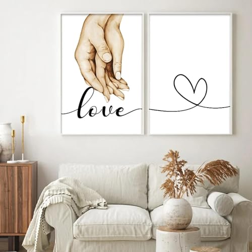Affiches de mains en cœur pour célébrer l'amour au cœur du foyer